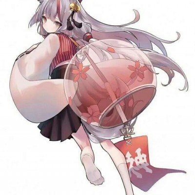 新娘轻拍沙发示意狗狗一起拍全家福